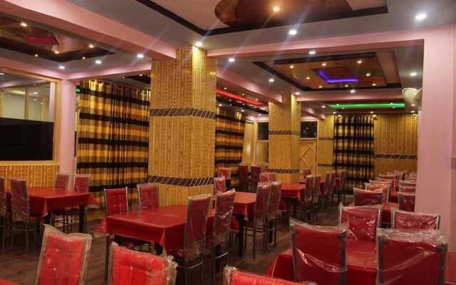 Hotel Red Sun And Restaurant