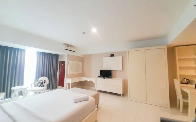 Modern Look And Homey Studio At Mataram City Apartment