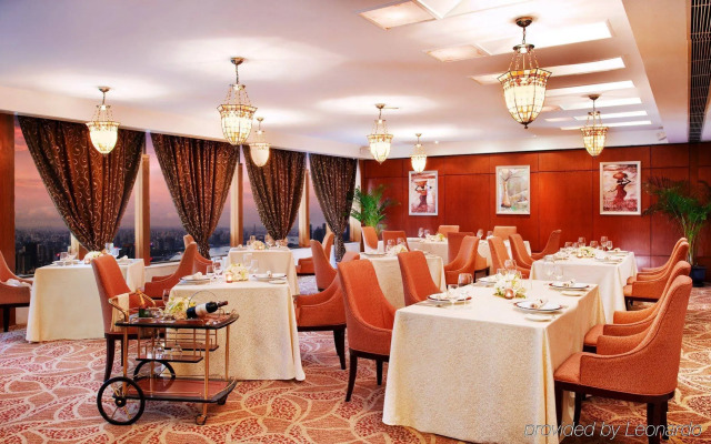 Crowne Plaza Nanjing Hotel & Suites