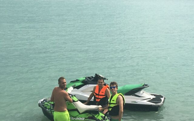 La Villa - Adults Only