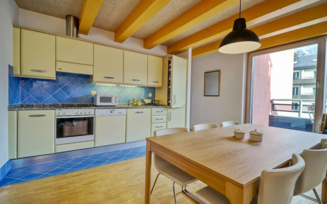 Cozy Penthouse in the old Town of Sion