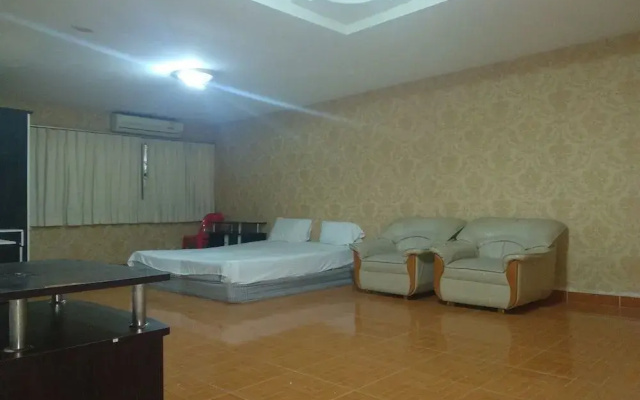 Oyo 75349 CozyRooms at South Pattaya