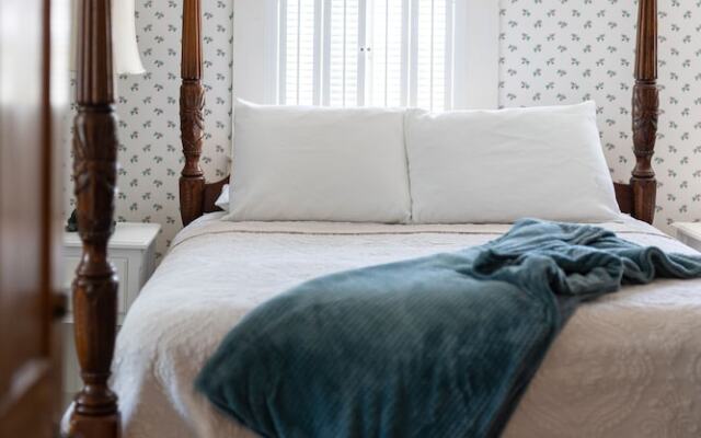 The Rugosa Guest House