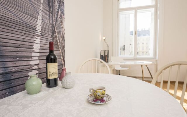 City Suite Kärntnerstraße 17 by Welcome2Vienna