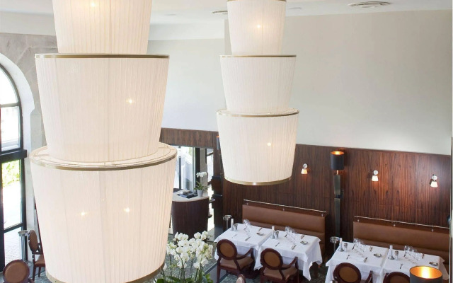 Hotel Le Café de Paris