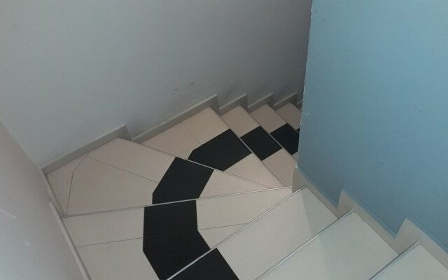 Rooms And Apartments S