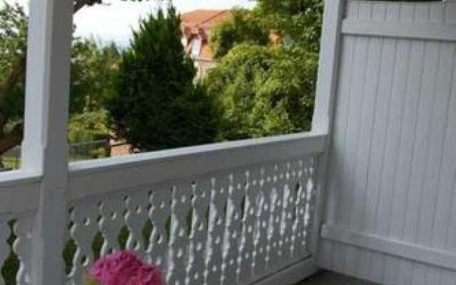 Ferienwohnungen in Bädervilla mit Ostseeblick