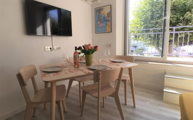 Le 2 - Un Balcon Sur Le Port