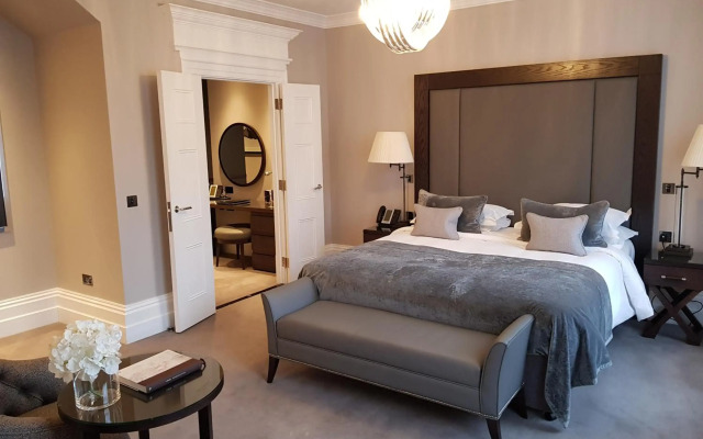 One Warwick Park Hotel