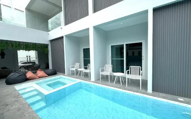 Kata Place Hotel
