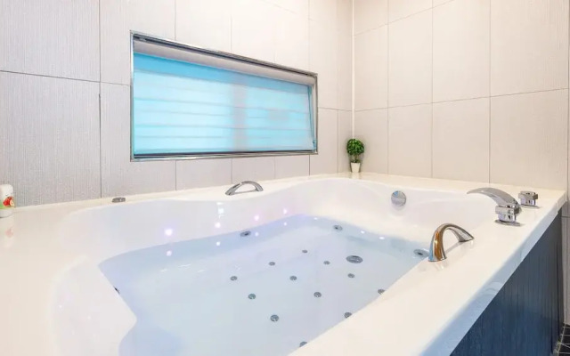Gapyeong Gamseong216 Poolvilla Pension