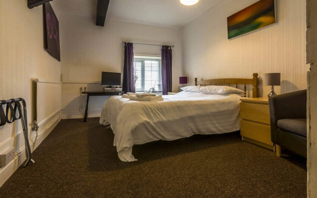 Parsonage Farm Inn