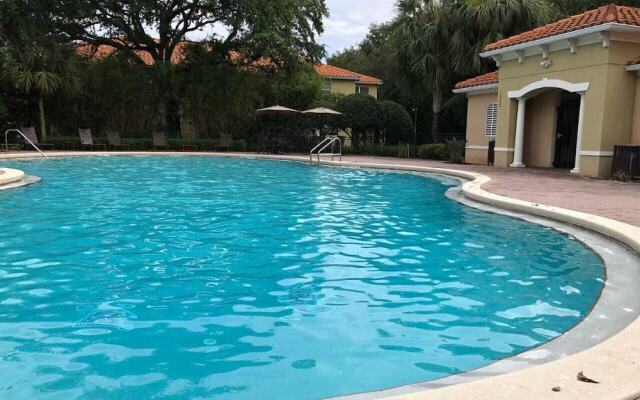 Splendid 4 Bedroom Home Close to Disney 5168