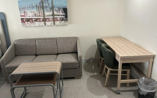 Homewood Suites by Hilton Tulsa South Medical District