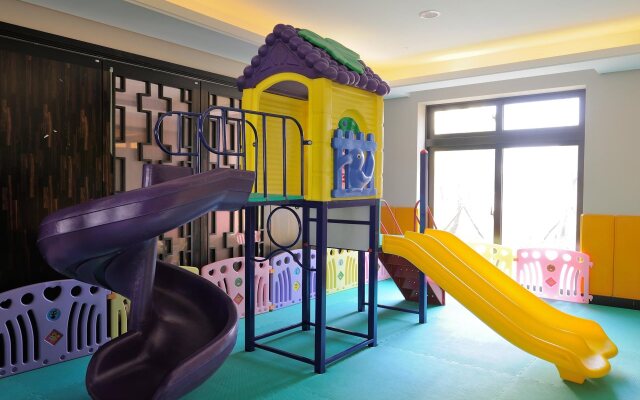 Golden Tulip - Aesthetics