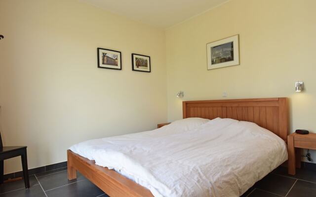 Charming Villa in Escales With Jacuzzi