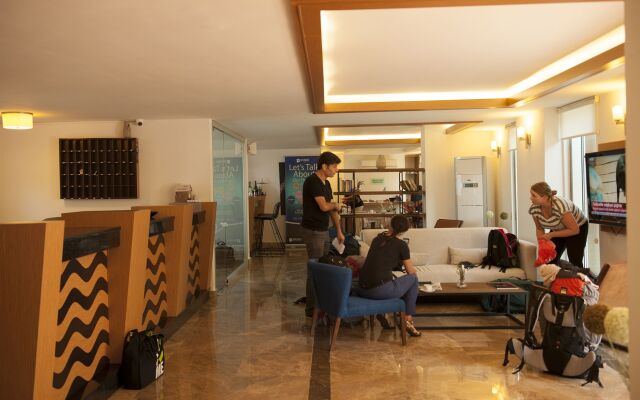 Regna Hotel