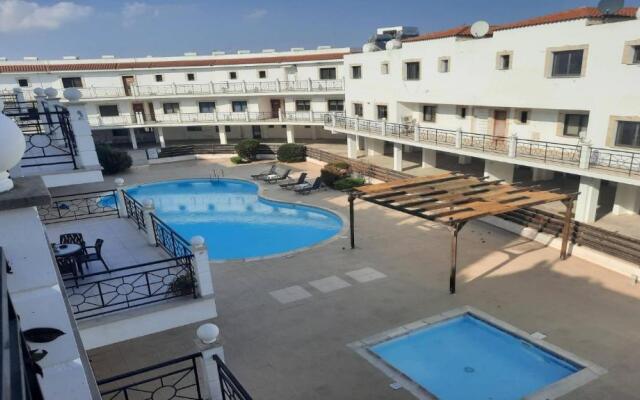 Paramount Gardens Resorts C201