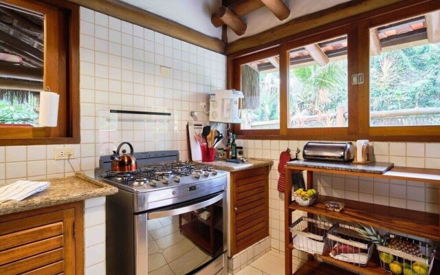Praia de Itamambuca - Bali House