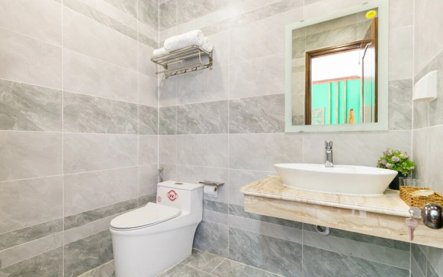 Plus Hotel - Hostel