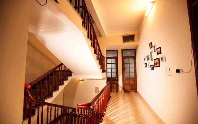 Alex Ha Long Hotel