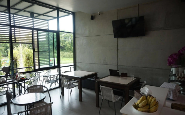 Mila Garden Hotel