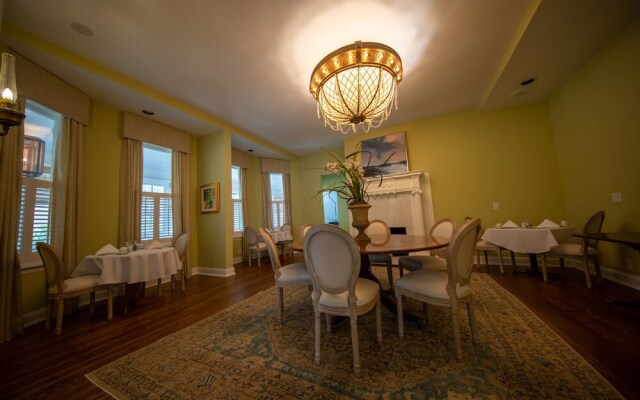 The Edenton Collection-The Granville Queen Inn