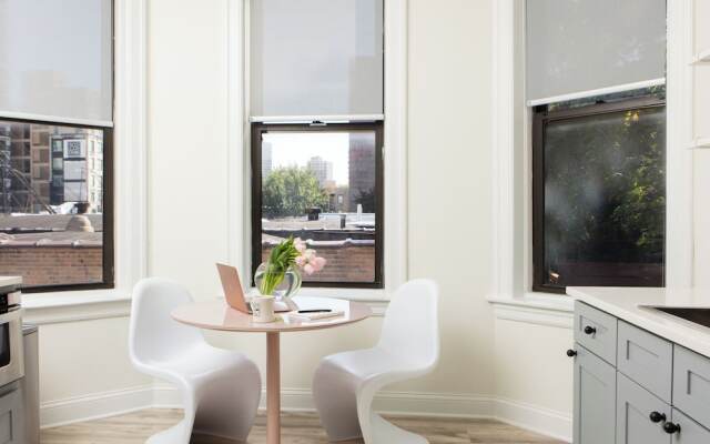 The Neighborhood Hotel - Lincoln Park