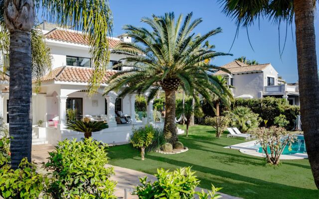 LNO-Luxury 4 bedroom Villa Los Naranjos