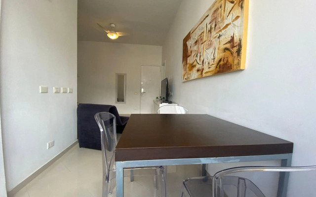 Duas suítes Leblon a duas quadras da praia