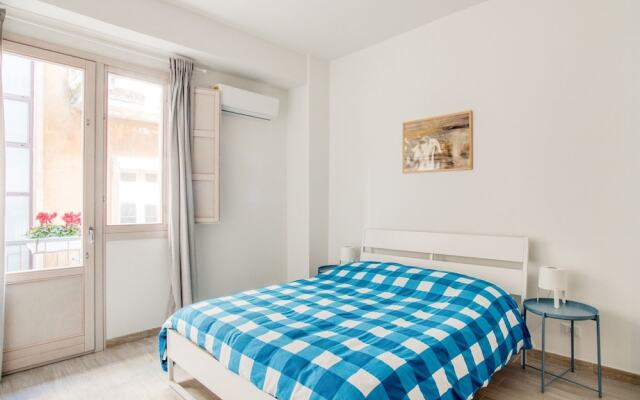 Alluring Apartment in Ragusa With Balcony