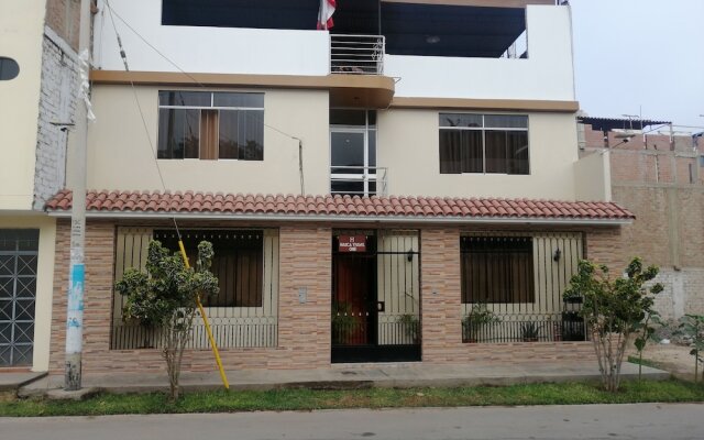 Nasca Travel One Hostel