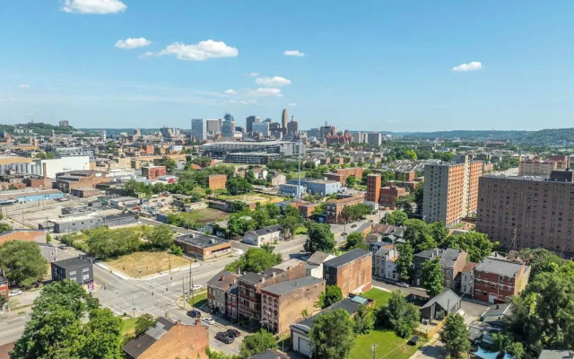 The Baymiller Row - For 6!