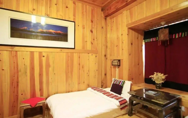 Shangri-la Zhengyi Homestay