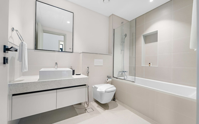 Silkhaus Spacious 2BR Marina Vista Tower Beach