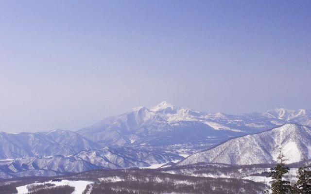 Bandai Lakeside Guesthouse