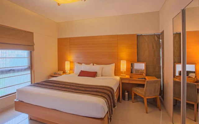 Oakwood Residence Naylor Road Pune