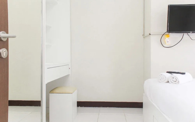 Comfortable and Cozy Living 2BR at Lagoon Apartment