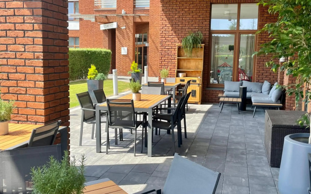 Mercure Wiazowna Brant