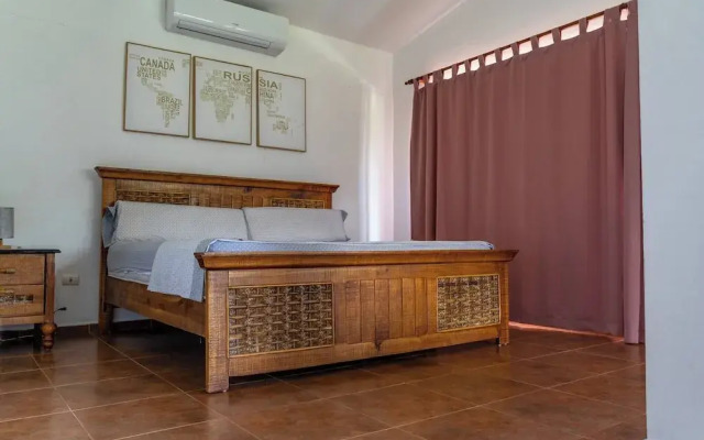 Natural Pool Villa Perfect for Families