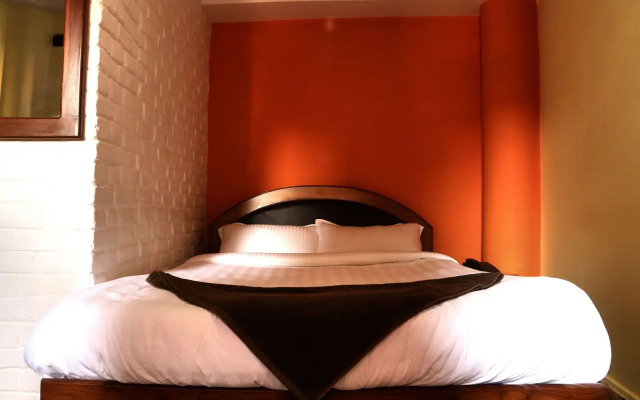 Siddhi Home & Restaurant