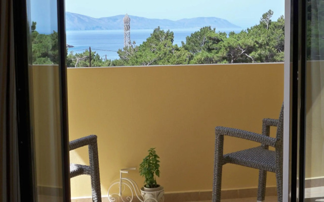 Miraluna Hotel