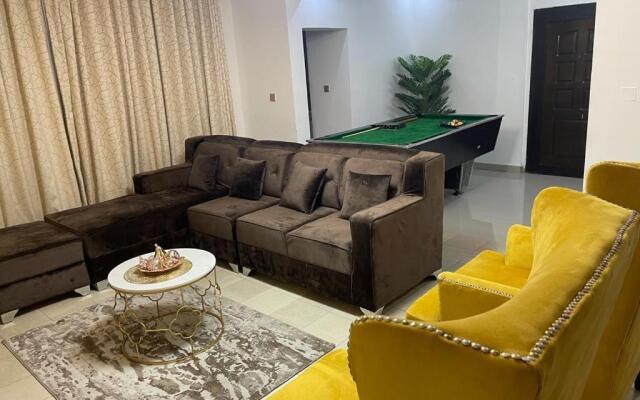 Luxury waterfront 3 bedroom apartment ikoyi