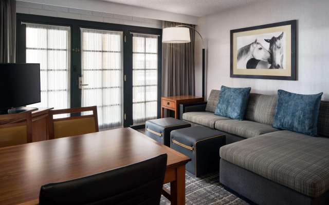 Embassy Suites by Hilton Austin Central