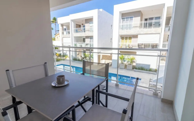 Modern 2BR Apartment - Paseo del Mar