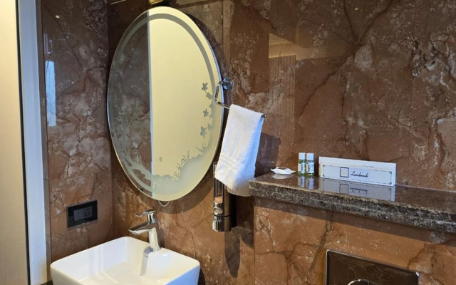 Hotel KHS Landmark Prayagraj - The Boutique Hotel