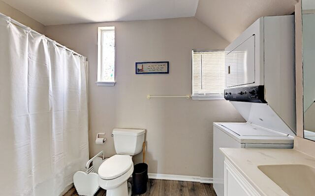 19 Hilltop House by RedAwning