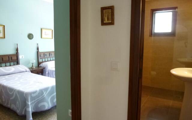 Spacious Holiday Home With Enclosed Garden in Empuriabrava