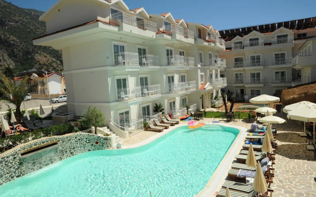 Montebello Deluxe