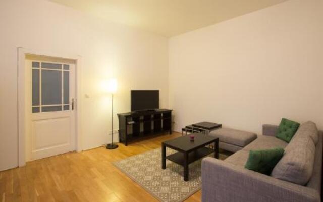 Apartment with free Garage Prague 1